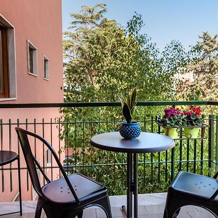 Mako Sorrento Suites Eksteriør bilde