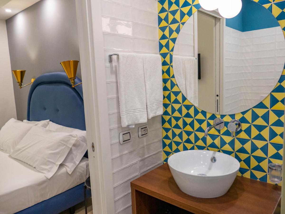 Mako Sorrento Suites Eksteriør bilde